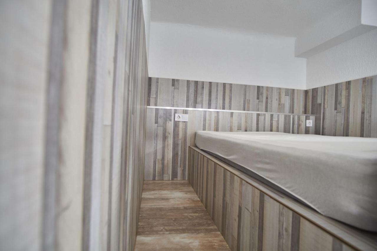 Km33 Apartments - Budapest - Hostaid Εξωτερικό φωτογραφία
