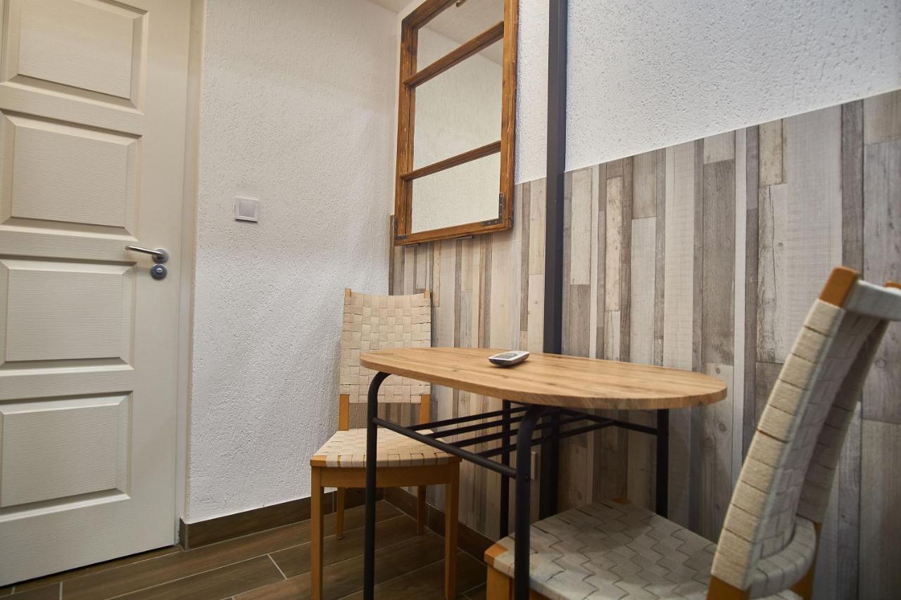 Km33 Apartments - Budapest - Hostaid Εξωτερικό φωτογραφία